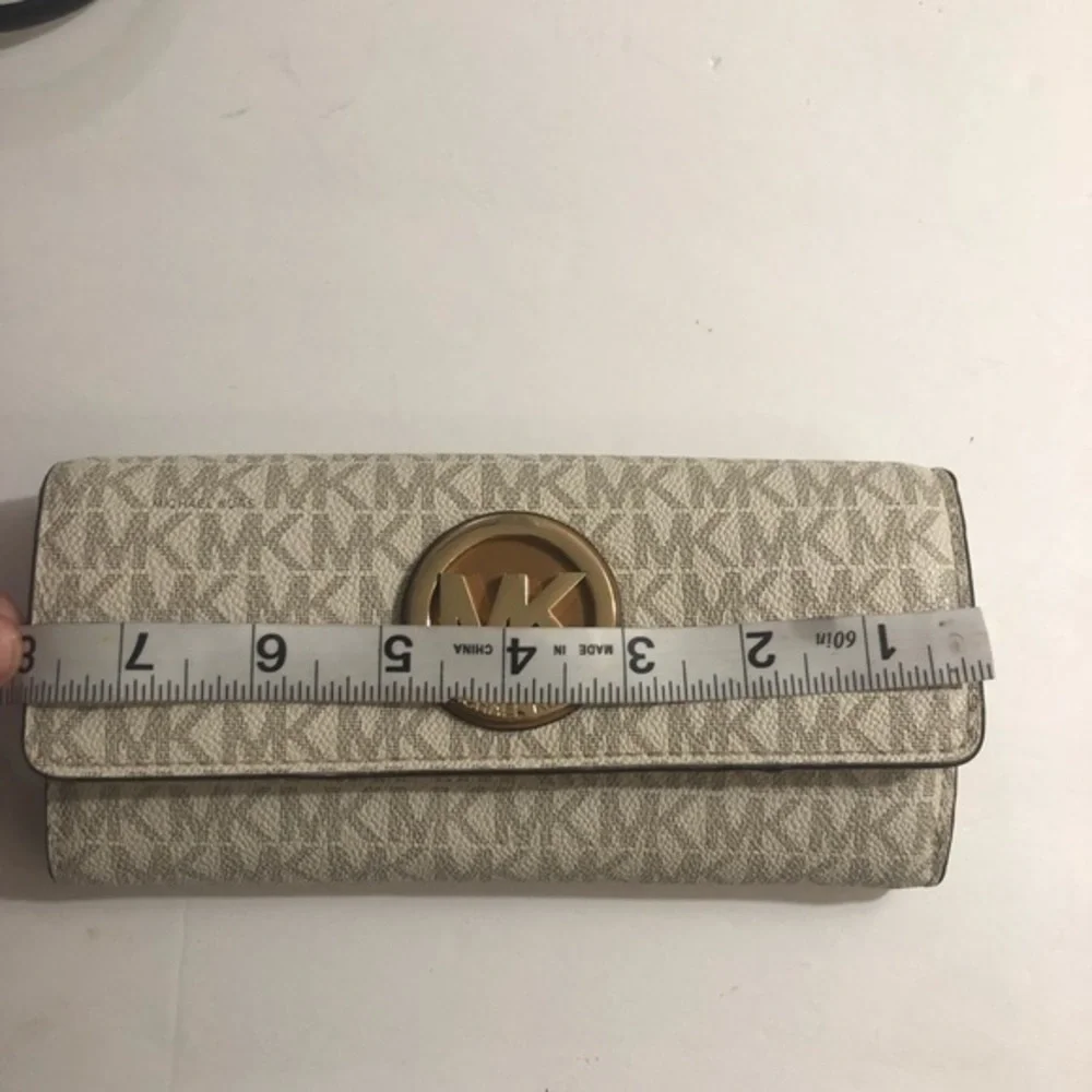 Michael kors white gold tone signature mk wallet
